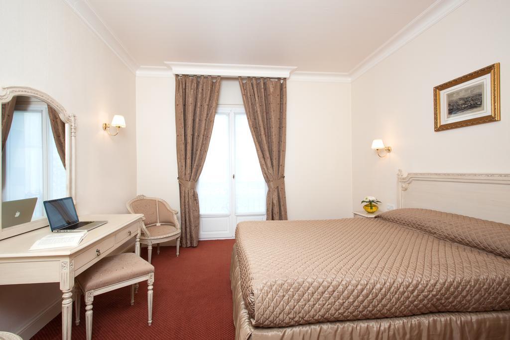 Grand Moderne Lourdes